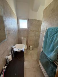 f7b2f66f-9b93-480c-b9b9-e54978cfa08f