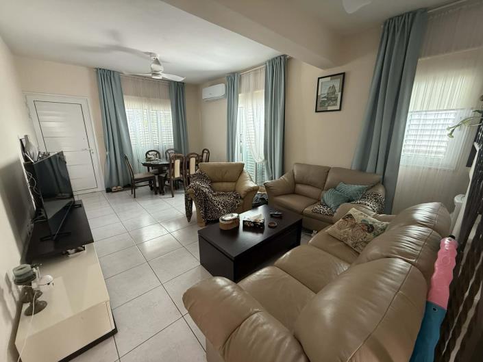 Image No.3-2 Bed Semi-Detached for sale