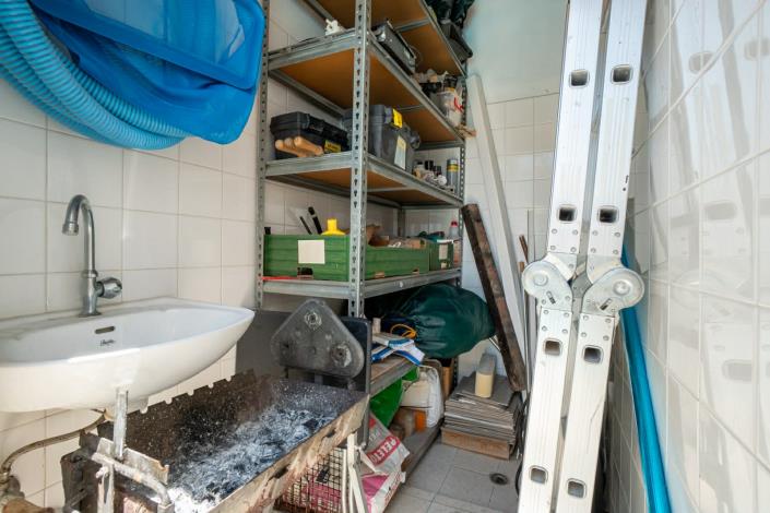 Image No.18-2 Bed Semi-Detached for sale