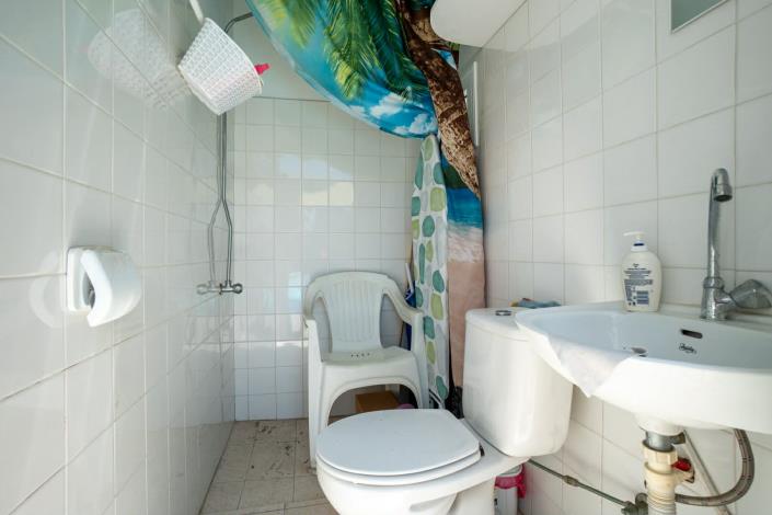 Image No.19-2 Bed Semi-Detached for sale