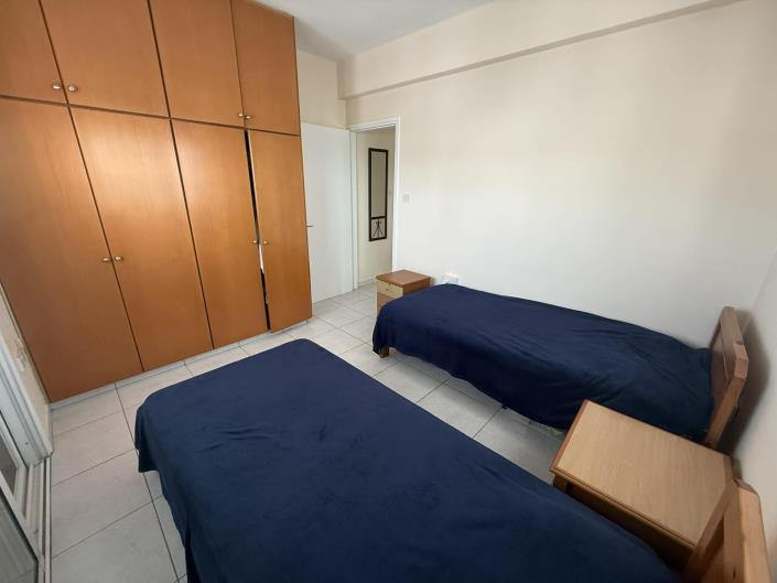 Image No.14-2 Bed Semi-Detached for sale