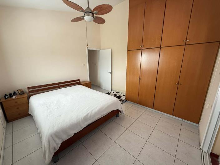 Image No.11-2 Bed Semi-Detached for sale