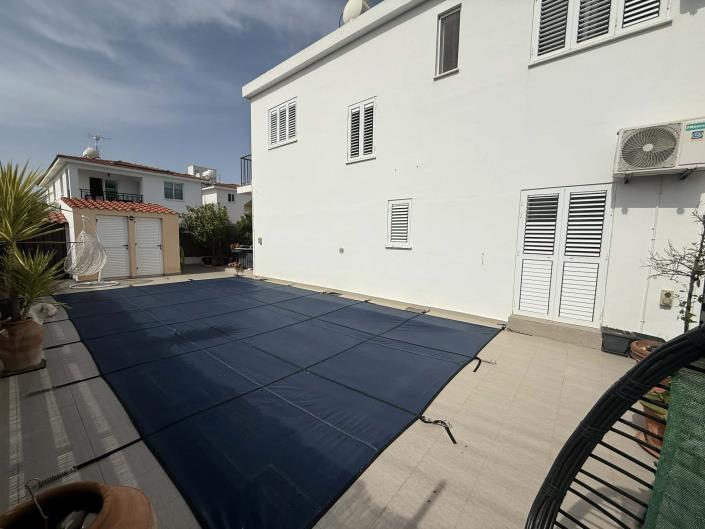 Image No.22-2 Bed Semi-Detached for sale