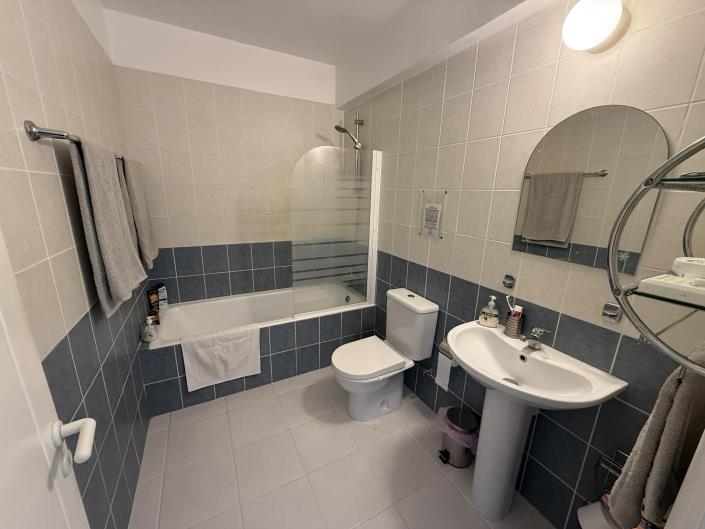 Image No.19-3 Bed Apartment for sale