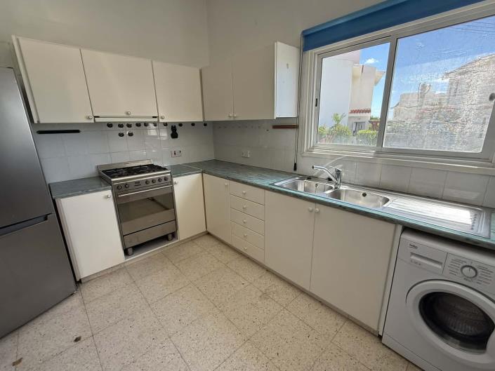 Image No.9-2 Bed Bungalow for sale