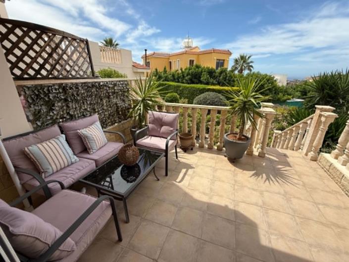Image No.21-2 Bed Townhouse for sale