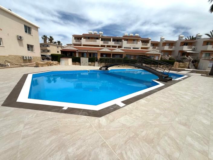 Image No.23-2 Bed Townhouse for sale
