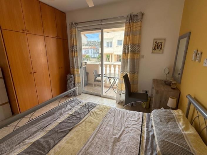 Image No.15-2 Bed Townhouse for sale