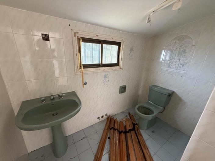 Image No.12-3 Bed Bungalow for sale