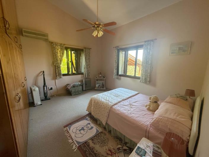 Image No.10-3 Bed Bungalow for sale