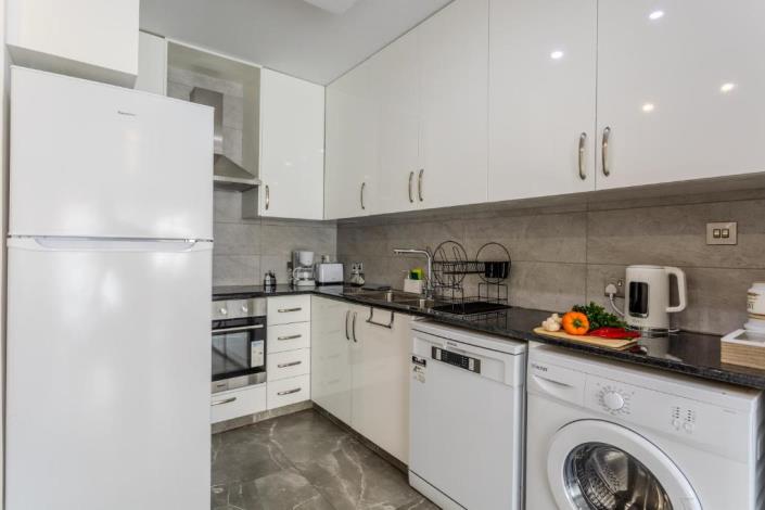 Image No.5-2 Bed Apartment for sale
