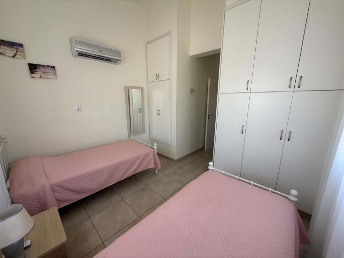 Image No.18-2 Bed Semi-Detached for sale
