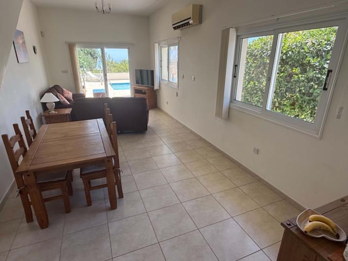 Image No.5-2 Bed Semi-Detached for sale