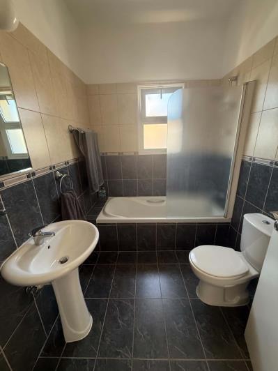 Image No.19-2 Bed Semi-Detached for sale