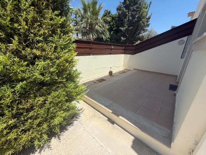 Image No.23-2 Bed Semi-Detached for sale