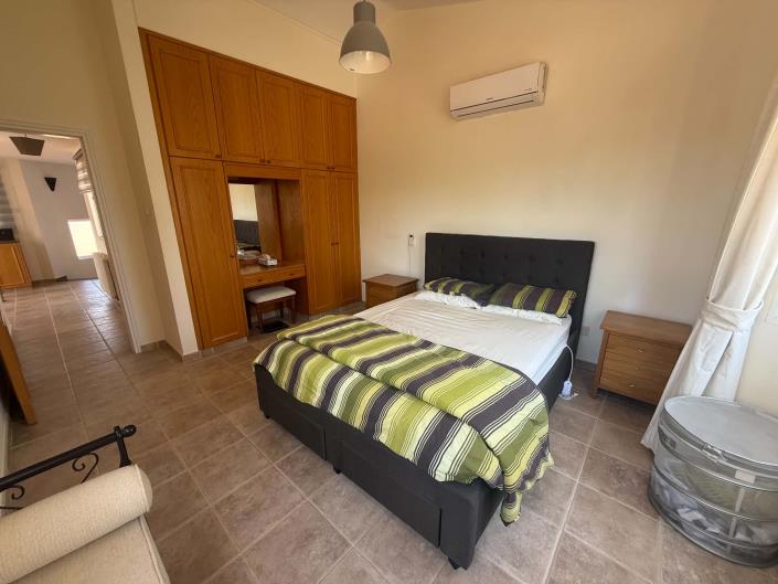 Image No.20-3 Bed Villa / Detached for sale