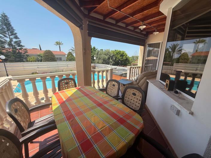 Image No.28-3 Bed Villa / Detached for sale