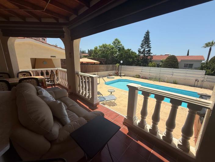 Image No.27-3 Bed Villa / Detached for sale