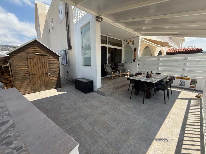 Image No.27-2 Bed Semi-Detached for sale