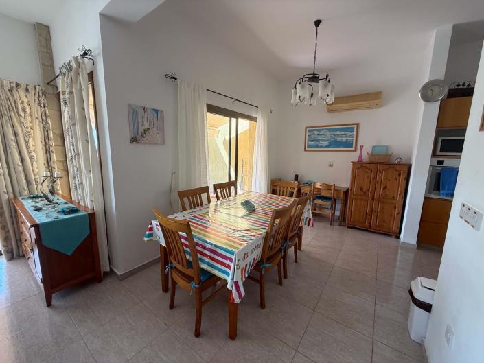 Image No.7-2 Bed Townhouse for sale