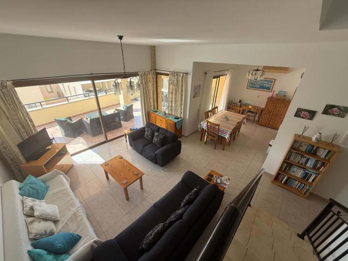 Image No.2-2 Bed Townhouse for sale
