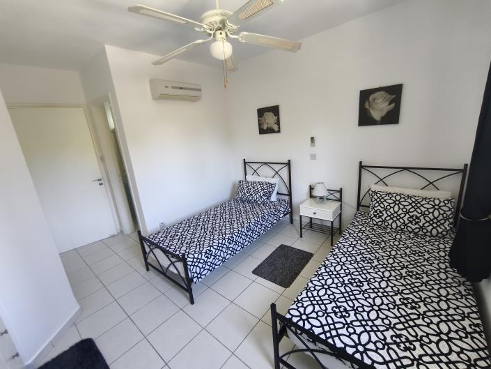 Image No.18-2 Bed Townhouse for sale