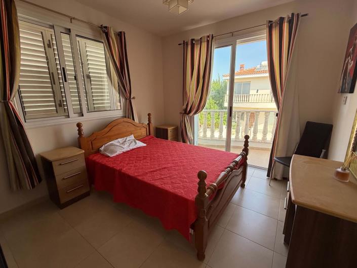 Image No.18-3 Bed Villa / Detached for sale