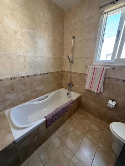 Image No.16-3 Bed Villa / Detached for sale