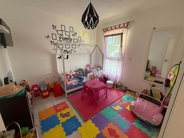 Image No.10-2 Bed Apartment for sale