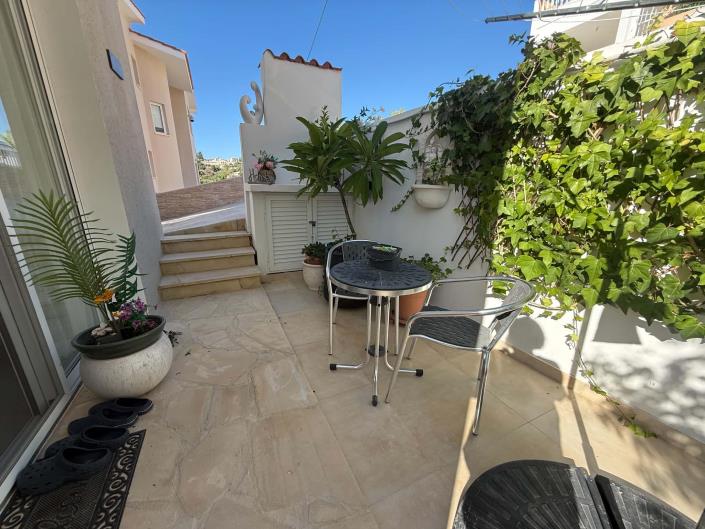 Image No.12-3 Bed Villa / Detached for sale