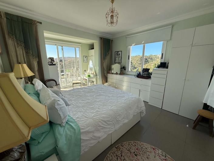 Image No.17-3 Bed Villa / Detached for sale