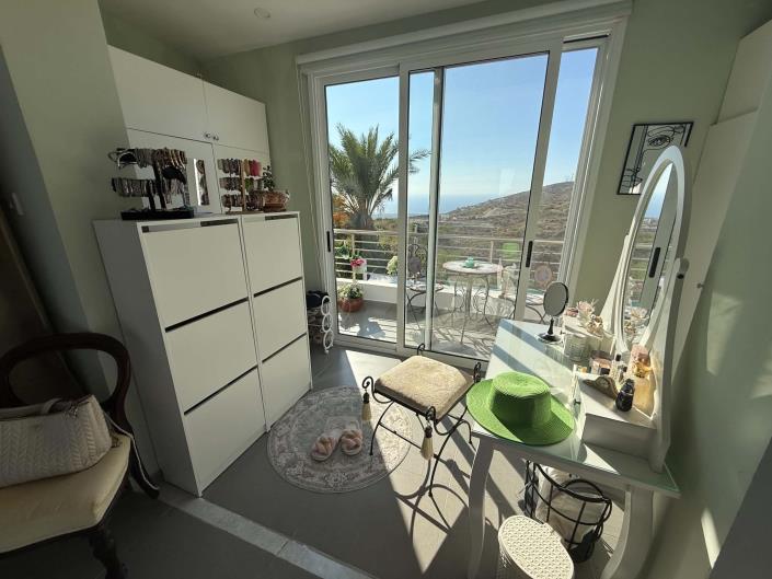 Image No.18-3 Bed Villa / Detached for sale