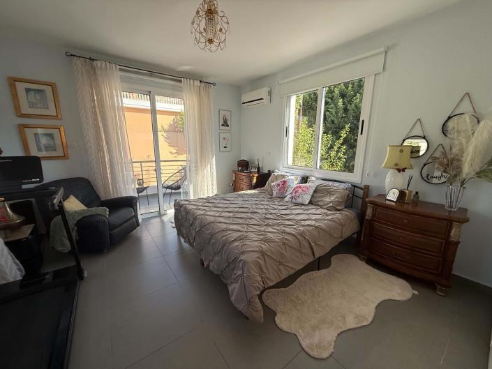 Image No.23-3 Bed Villa / Detached for sale