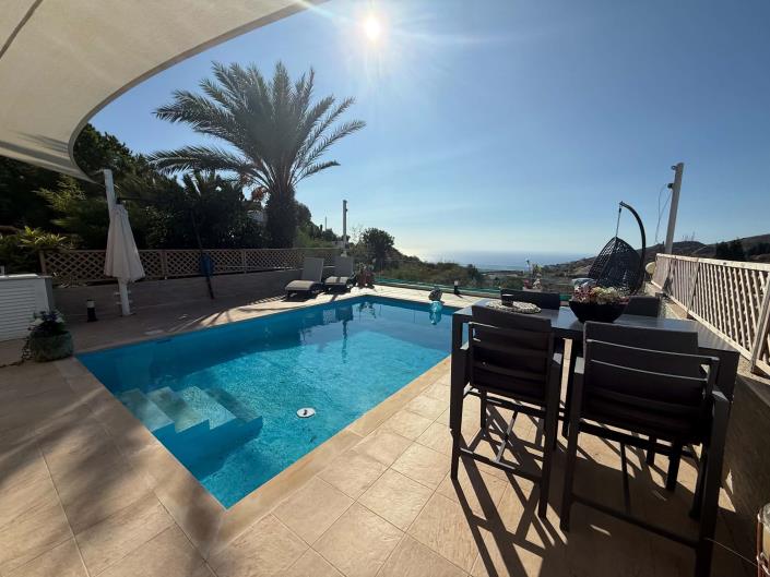 Image No.2-3 Bed Villa / Detached for sale