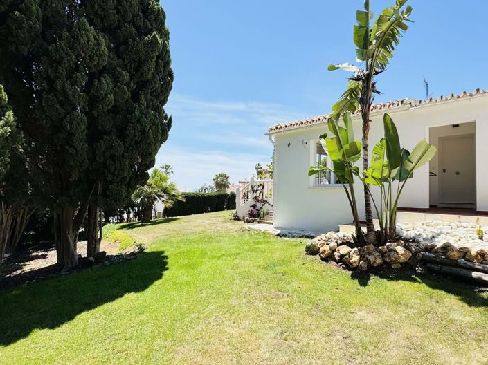 Image No.1-2 Bed Villa for sale
