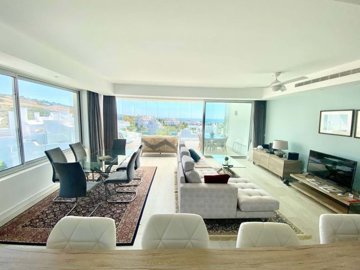 3982-579935-78d1f4f8b6655591b02d22fabb36a692d