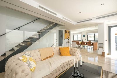 3982-578824-78d1f4f8b6655591b02d22fabb36a692d