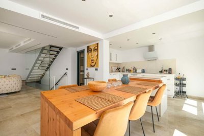 3982-578824-78d1f4f8b6655591b02d22fabb36a692d