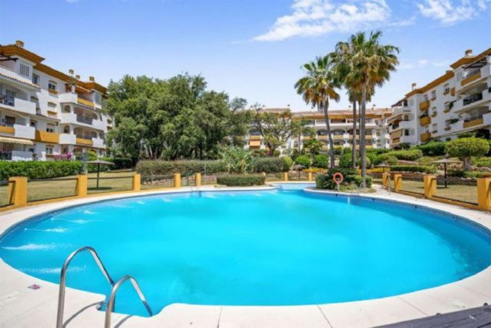 Image No.1-Appartement de 3 chambres à vendre à Estepona
