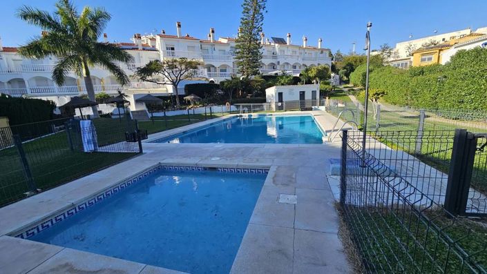 Image No.1-3 Bed Townhouse for sale