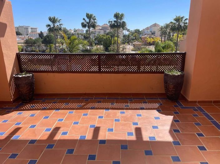Image No.1-Appartement de 2 chambres à vendre à Estepona