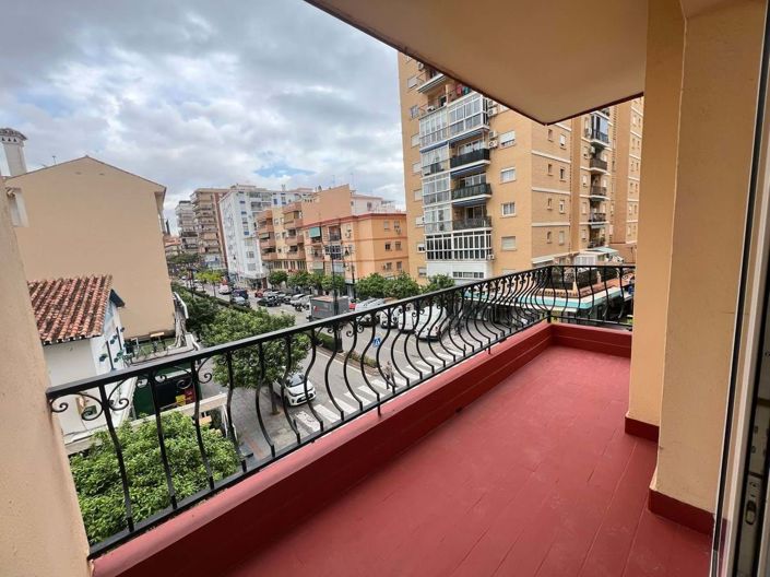 Image No.1-3 Bed Apartment for sale