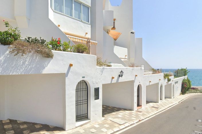 Image No.1-2 Bed Townhouse for sale