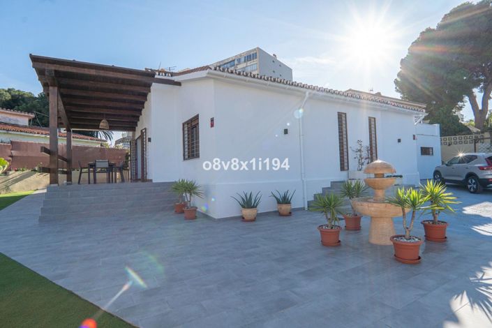 Image No.1-3 Bed Villa for sale