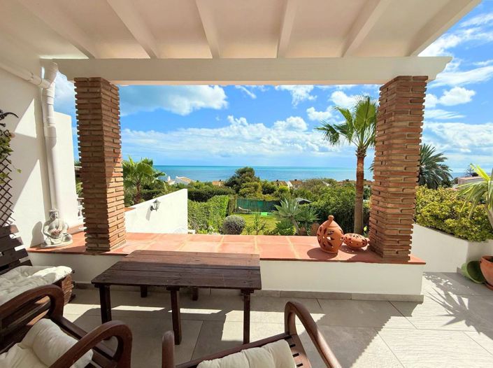 Image No.1-3 Bed Villa for sale