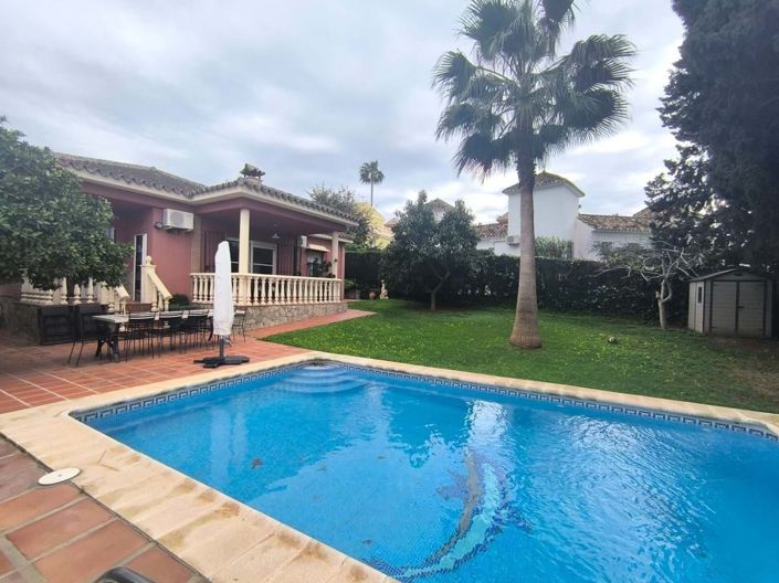 Image No.1-4 Bed Villa for sale