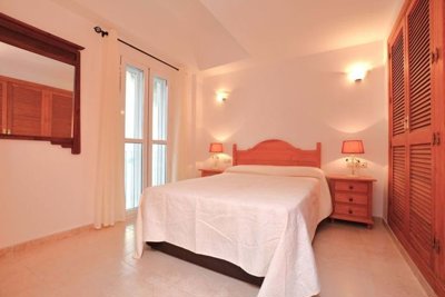 3982-639777-78d1f4f8b6655591b02d22fabb36a692d