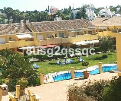 Image No.2-Villa de 3 chambres à vendre à Estepona