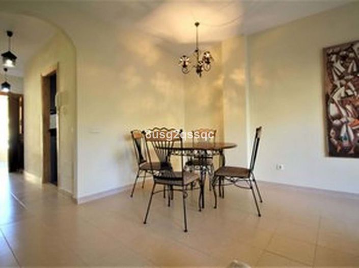 Image No.4-Villa de 3 chambres à vendre à Estepona