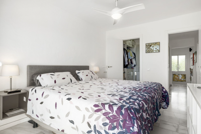 Image No.19-2 Bed Townhouse for sale